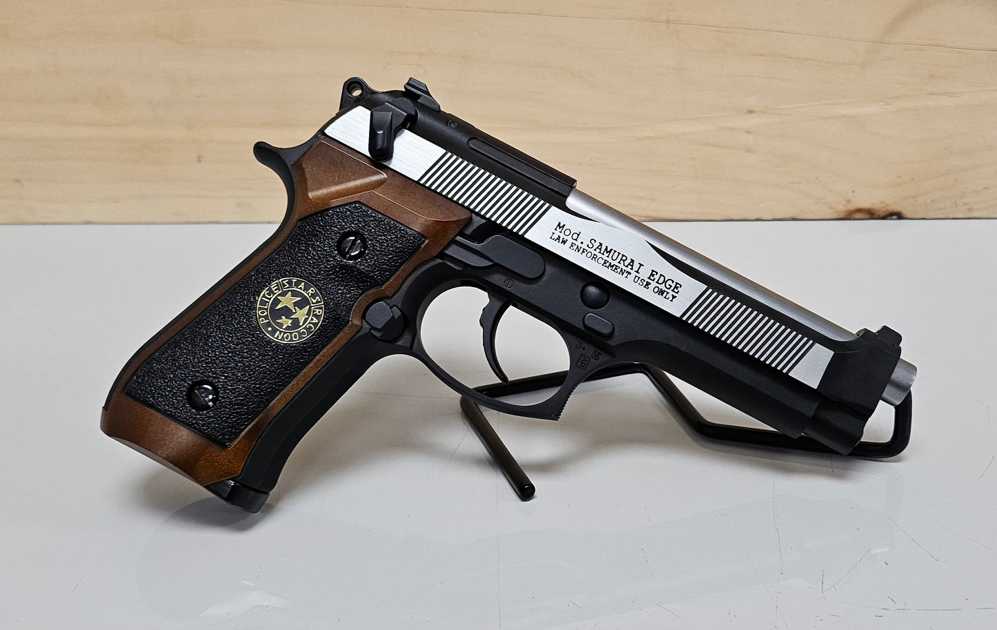 M92 (BIO HAZARD TWO TONE EDITION)